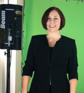 Pilar working in front of the green screen